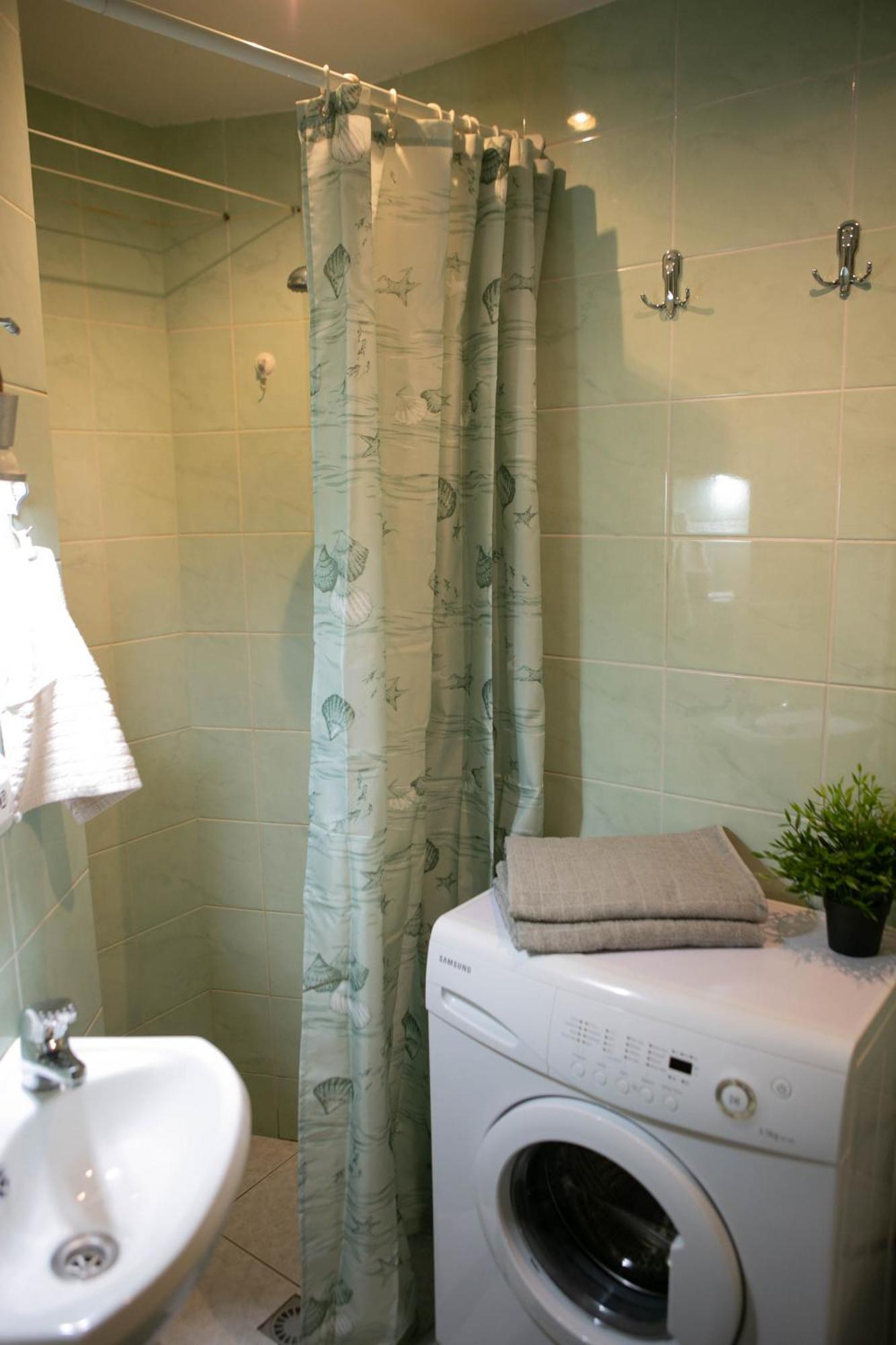 Huoneisto Center Of Apartments, Bus Station 1min, Airport 5 Min